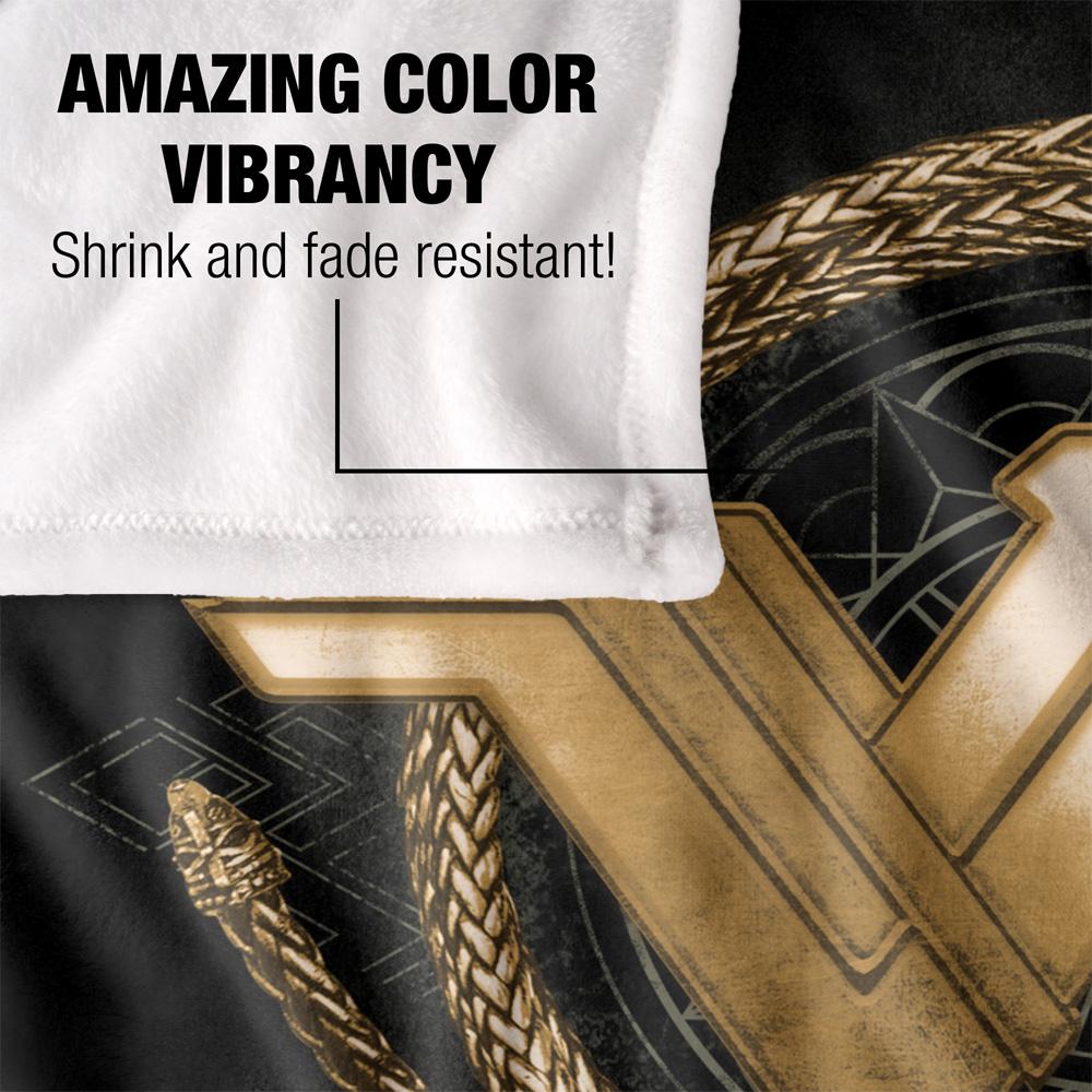 Multicoloured - Lifestyle - Wonder Woman Gold Logo Blanket