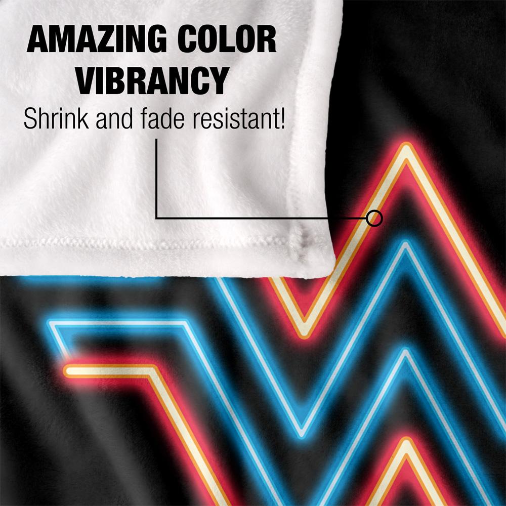 Multicoloured - Lifestyle - Wonder Woman Mom Neon Blanket