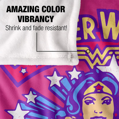 Multicoloured - Lifestyle - Wonder Woman Pose Blanket