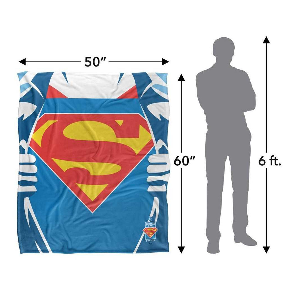 Blue-White - Lifestyle - Superman Silky Chest Logo Supersoft Blanket
