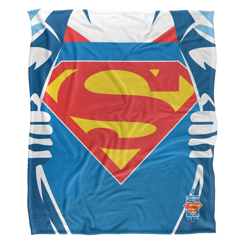 Blue-White - Front - Superman Silky Chest Logo Supersoft Blanket