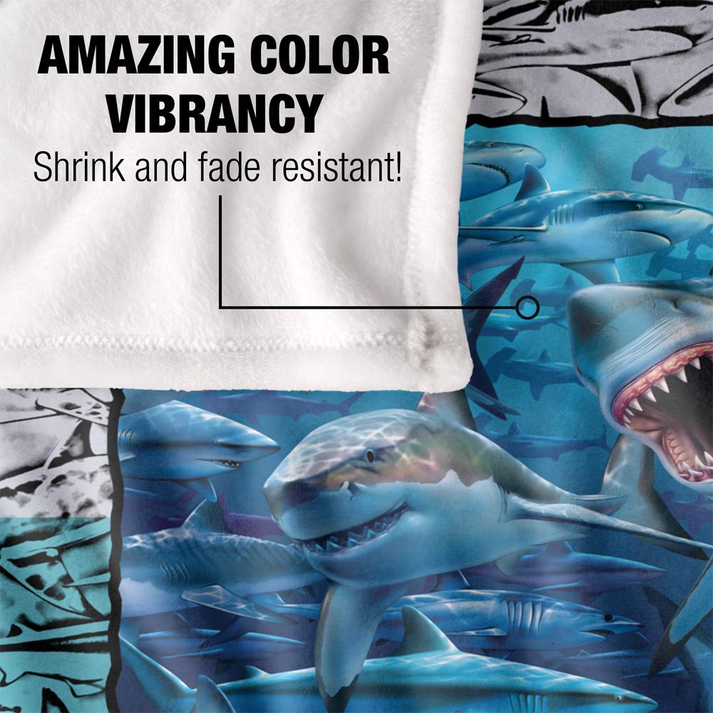 Multicoloured - Lifestyle - Royce McClure Silky Great White Shark Frame Supersoft Blanket