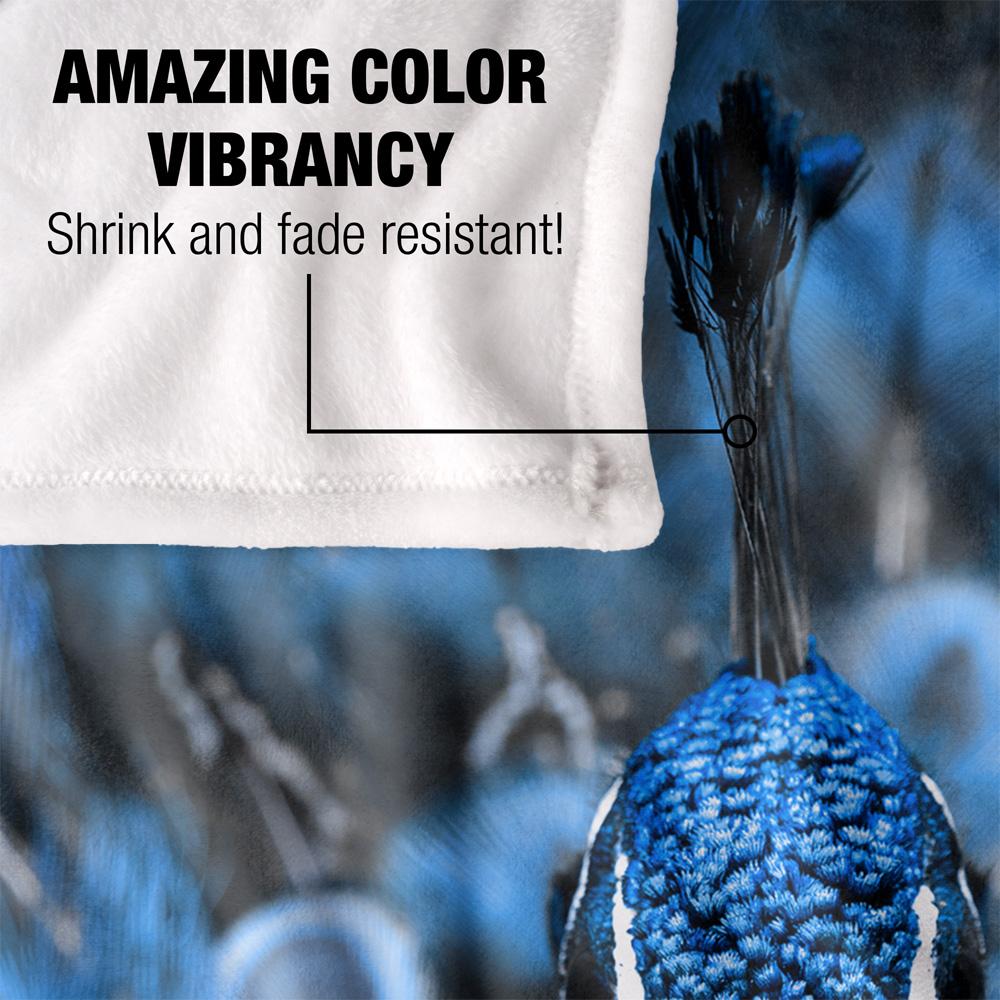 Multicoloured - Lifestyle - Reinders Silky Peacock Supersoft Blanket