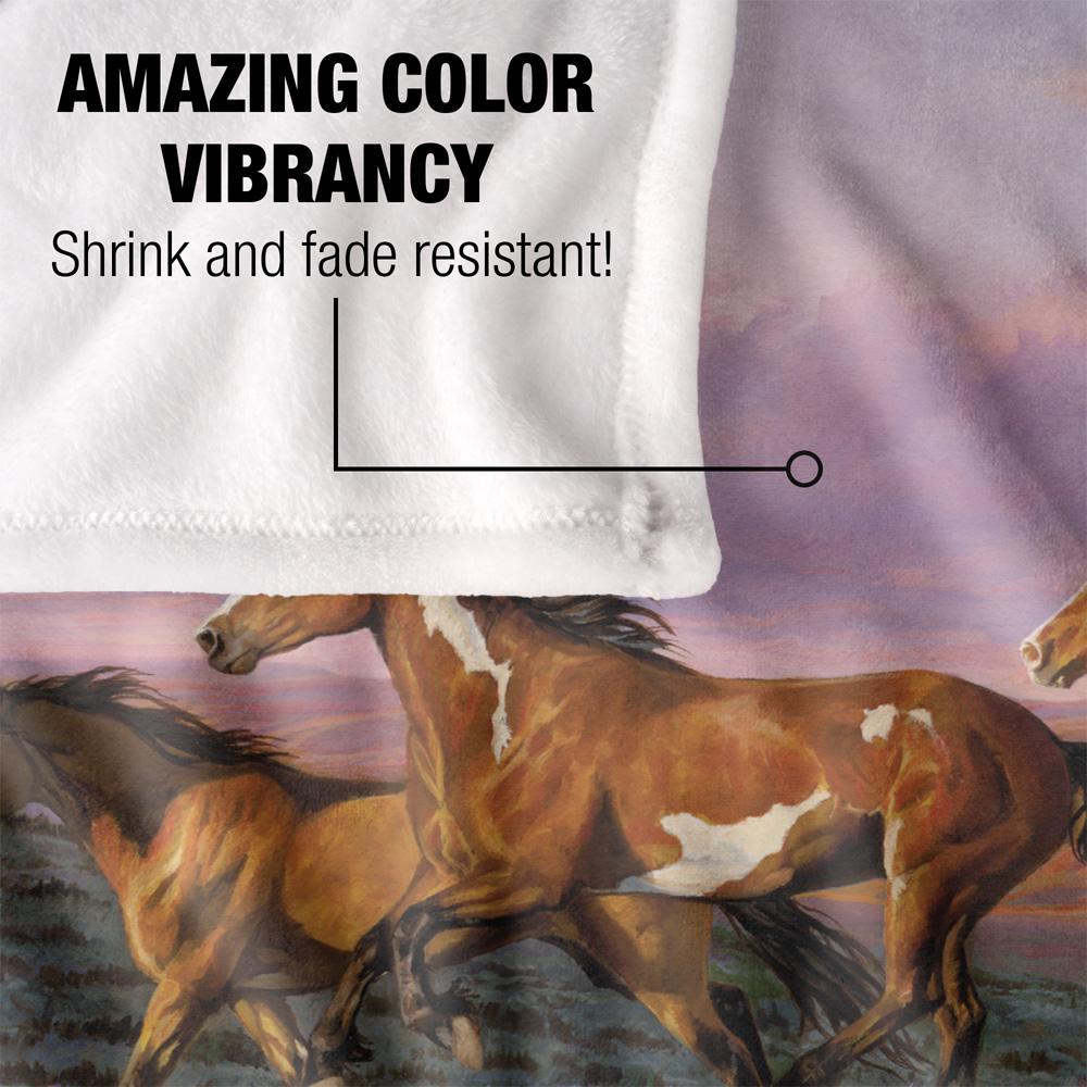 Brown-Multicoloured - Lifestyle - Wild Wings Sunset Cruise 2 Silky Supersoft Blanket
