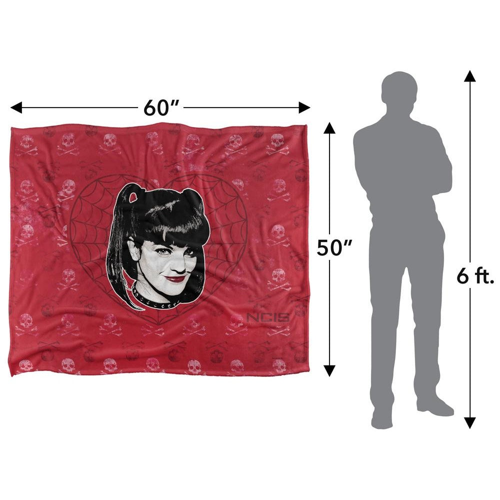 Multicoloured - Pack Shot - NCIS Abby Silky Heart Supersoft Blanket