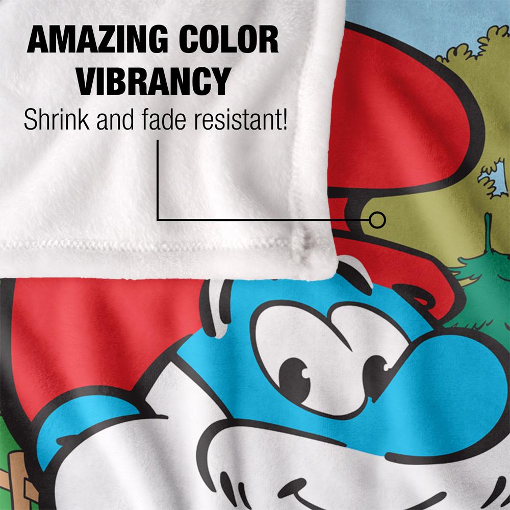 Blue-Red-Multicoloured - Lifestyle - The Smurfs Silky Papa Smurf Supersoft Blanket