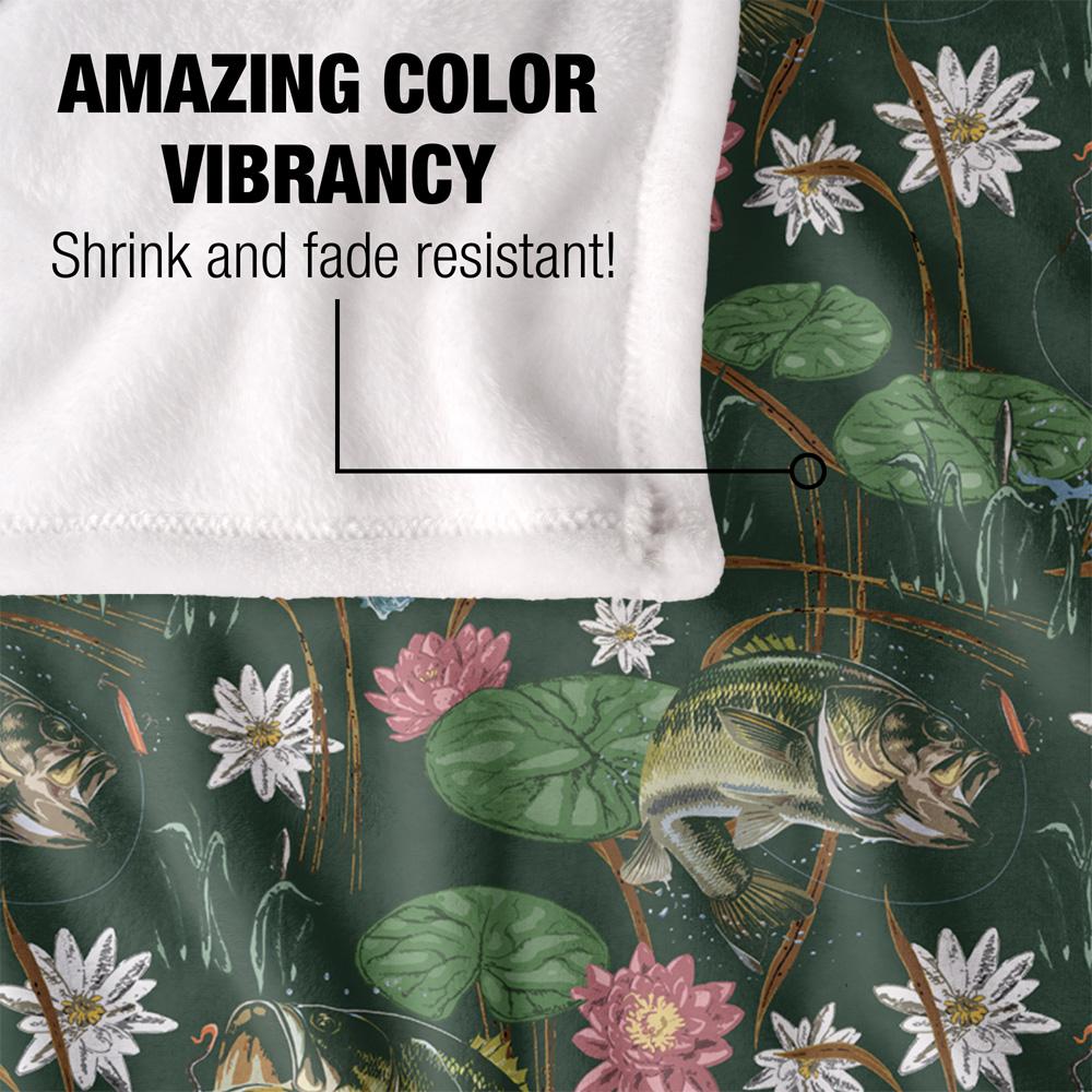 Green - Lifestyle - JQ Licensing Jl-Jp-Jq Silky Tiki Flower Fishing Supersoft Blanket