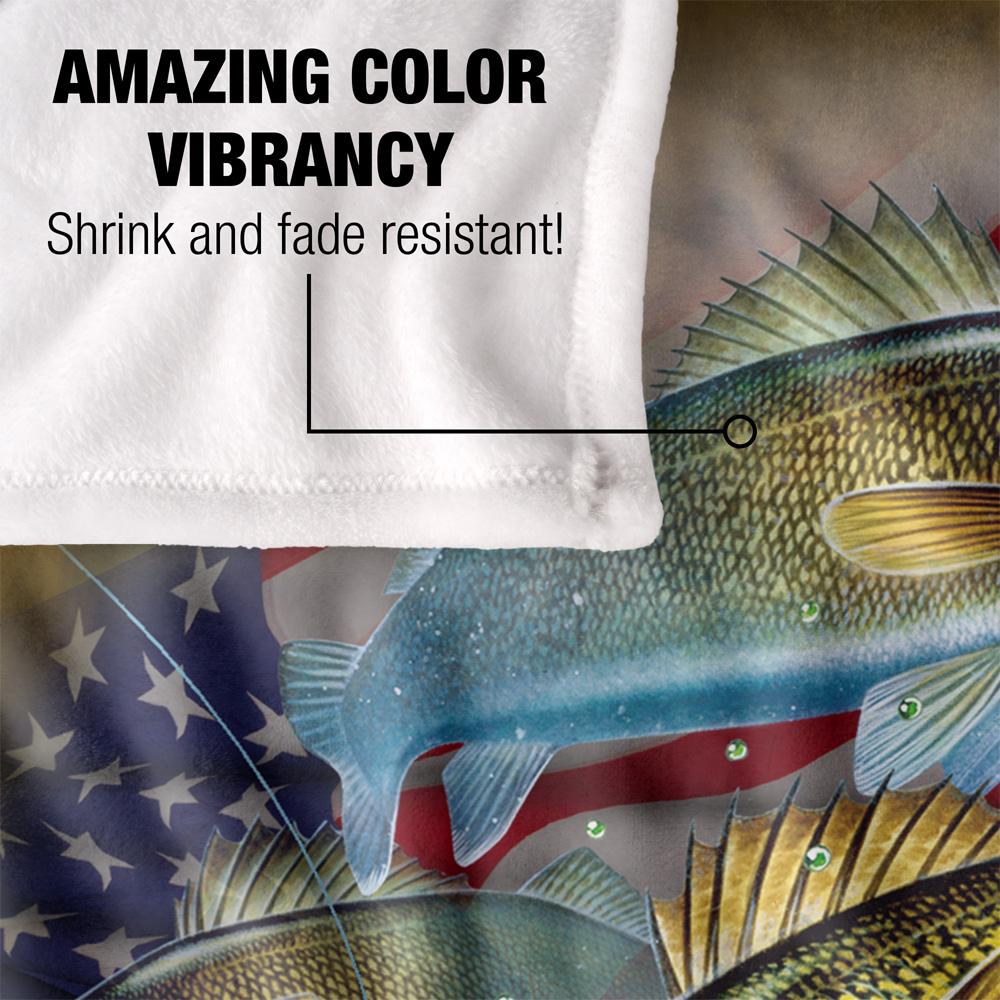 Multicoloured - Lifestyle - JQ Licensing Silky American Flag Fishing Supersoft Blanket