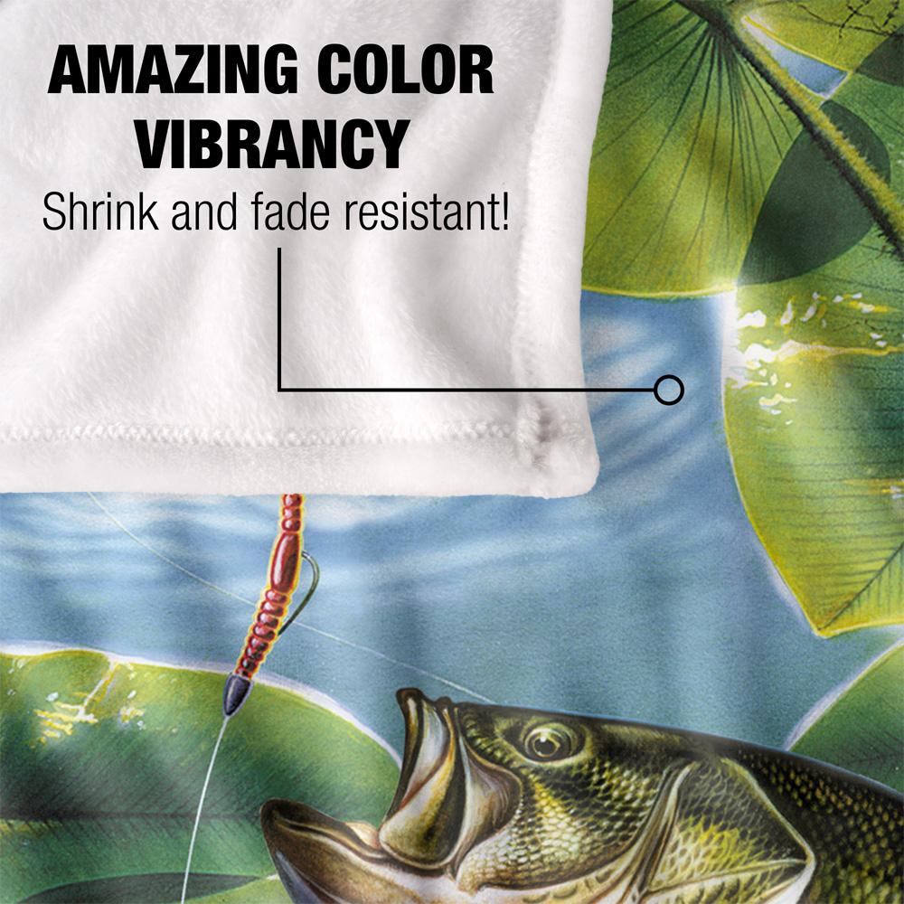 Multicoloured - Lifestyle - JQ Licensing Silky Bass Supersoft Blanket