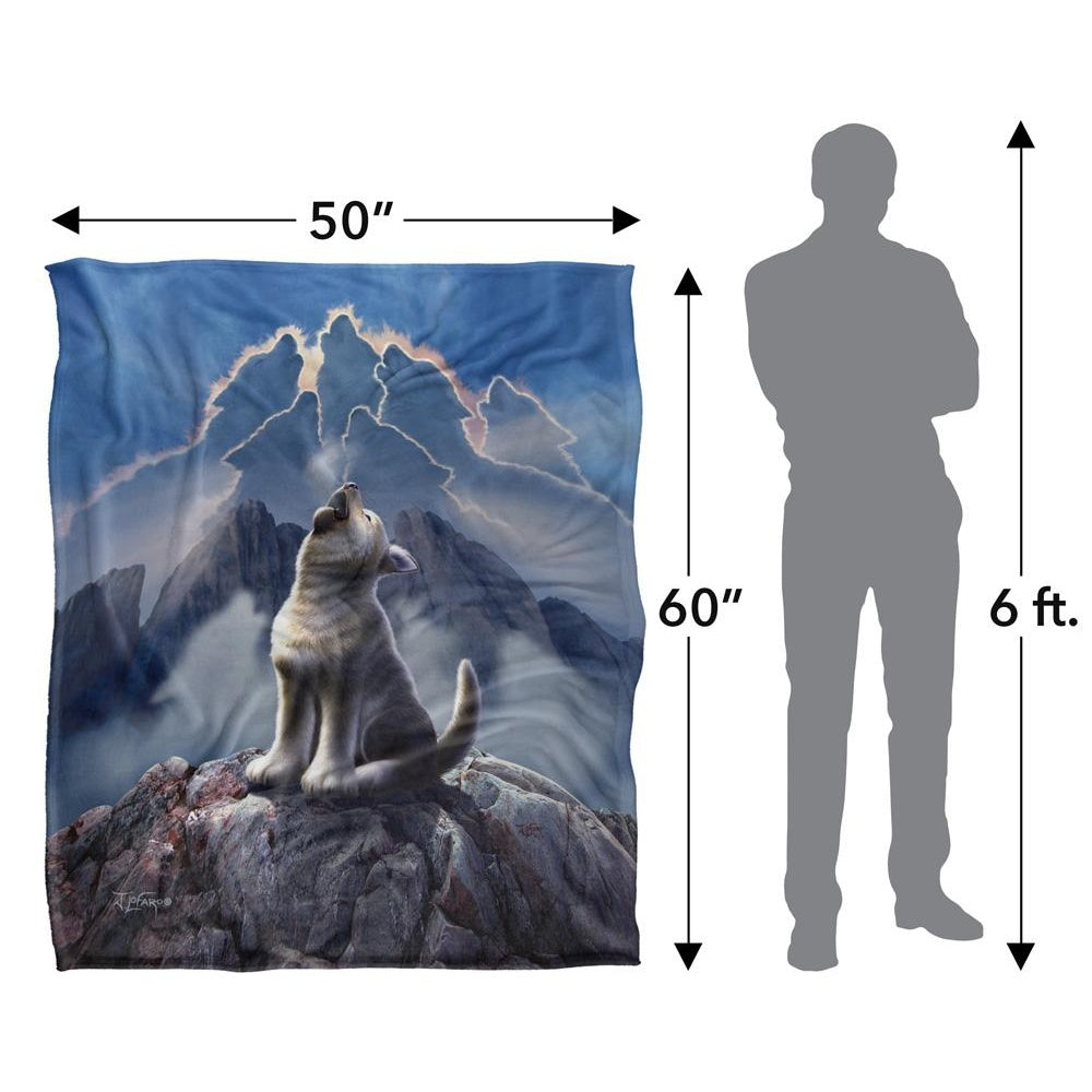 Multicoloured - Pack Shot - JQ Licensing Jlo Silky Howling Wolf Supersoft Blanket