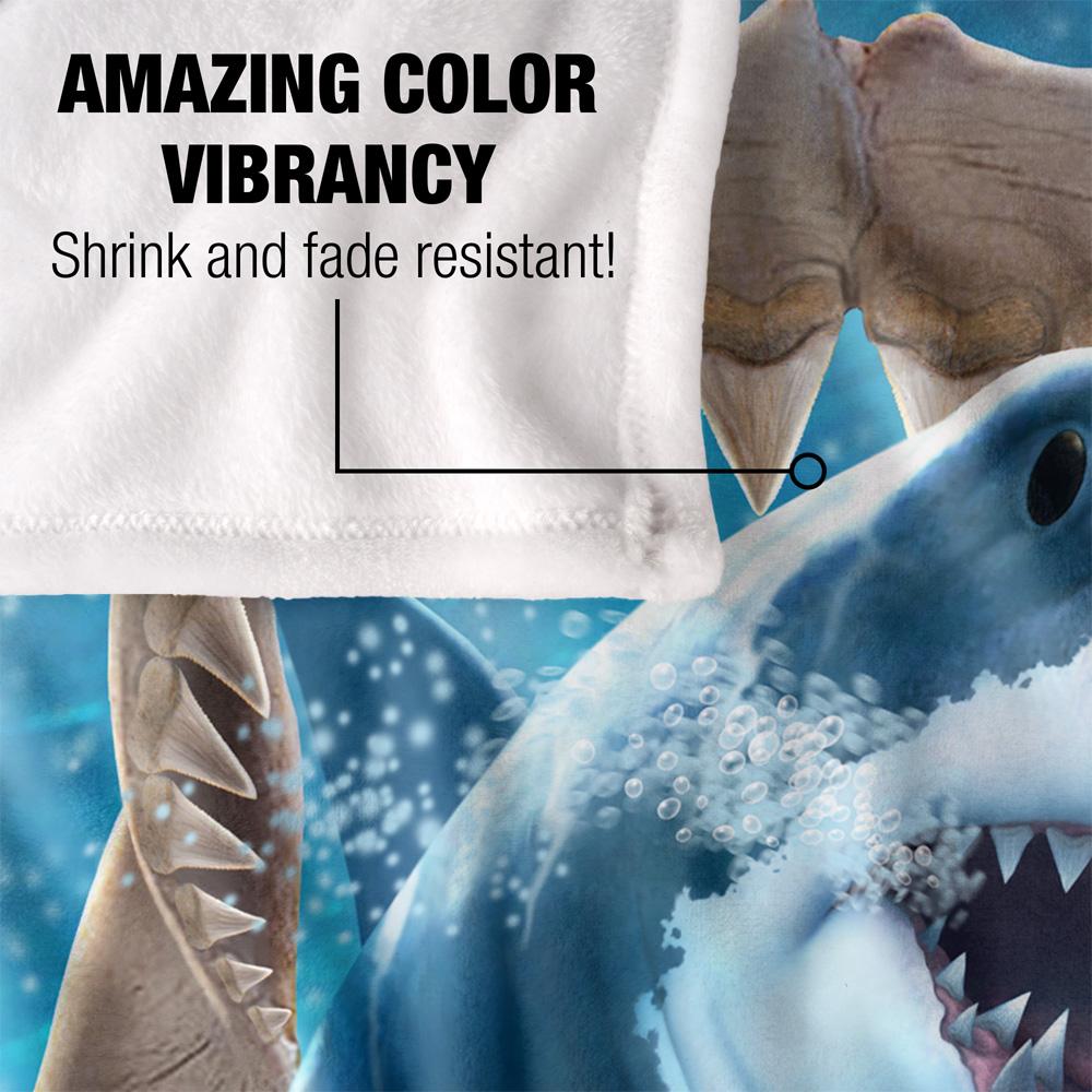 Multicoloured - Lifestyle - JQ Licensing Hunting Shark Supersoft Blanket