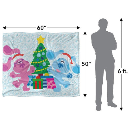 Multicoloured - Pack Shot - Blue´s Clues Silky Magenta Christmas Supersoft Blanket