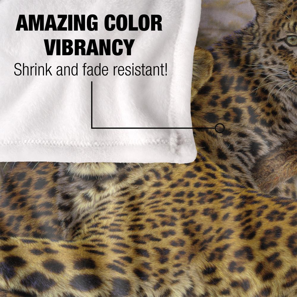 Yellow-Black-Brown - Lifestyle - Wild Wings Family Silky Tree Supersoft Blanket