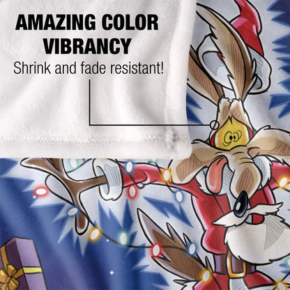 Multicoloured - Lifestyle - Warner Bros Christmas Vacation Silky Wile E Coyote Supersoft Blanket