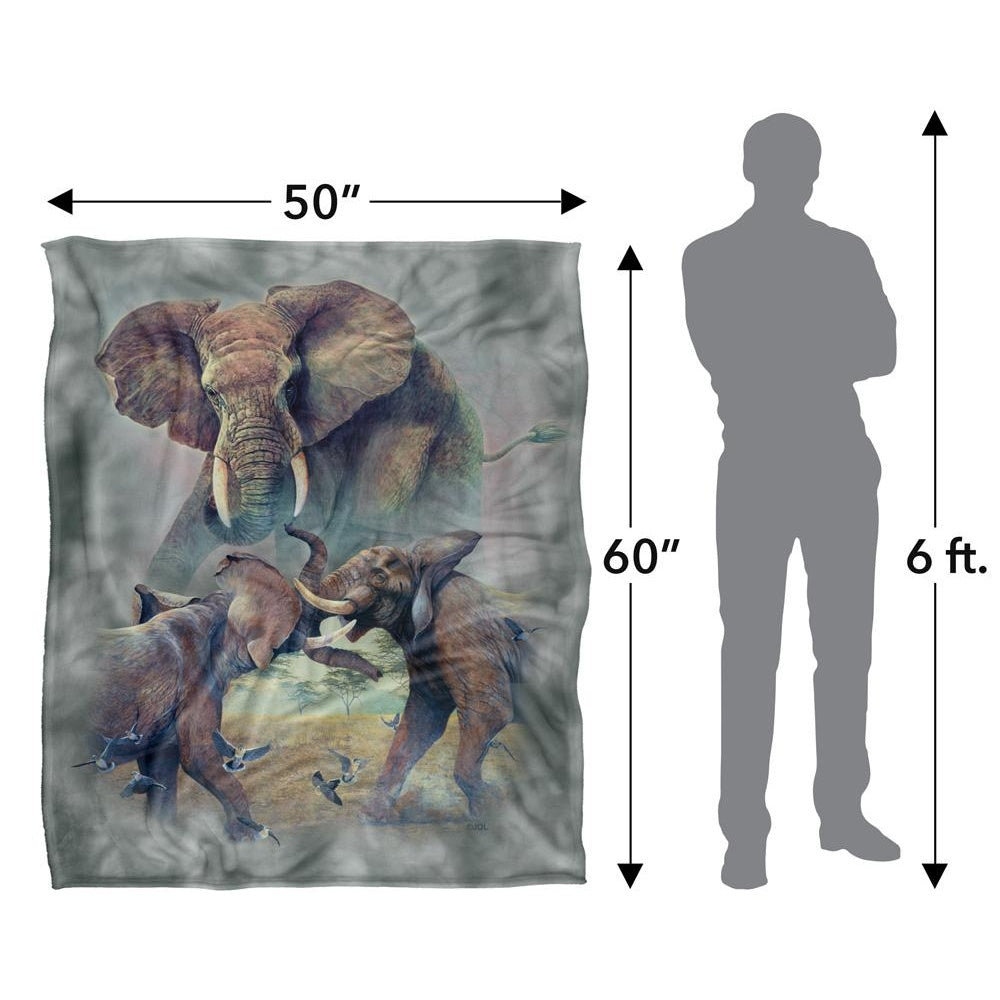 Multicoloured - Pack Shot - JQ Licensing Silky Fighting Elephants Supersoft Blanket