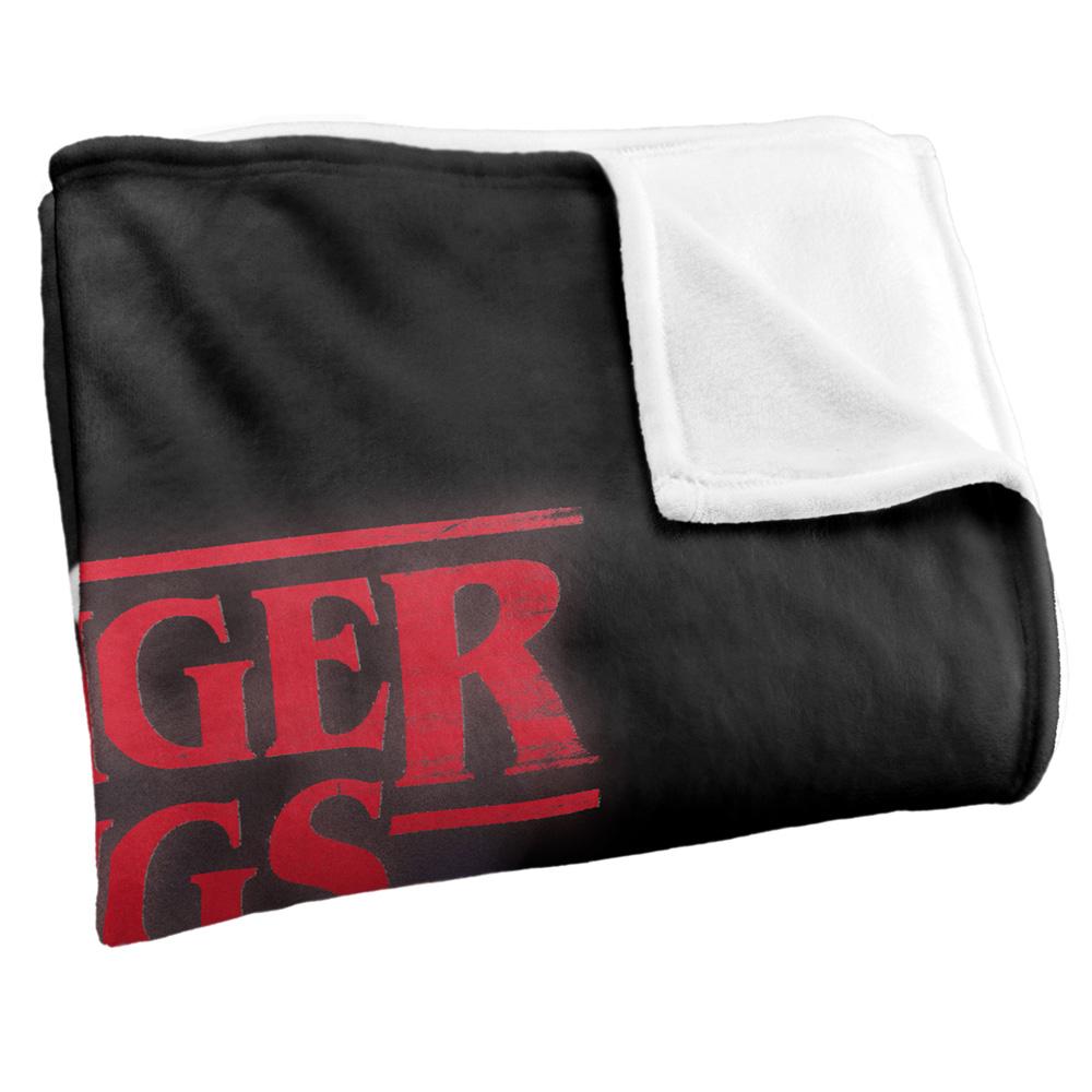 Multicoloured - Side - Stranger Things 5 All Friends Welcome Silky Poster Soft Touch Blanket