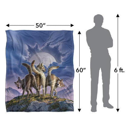Multicoloured - Pack Shot - JQ Licensing Jlo Silky Wolf Pack Supersoft Blanket