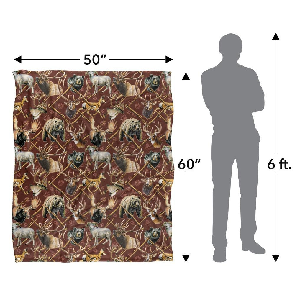 Multicoloured - Pack Shot - JQ Licensing Silky Elk Hunting Supersoft Blanket