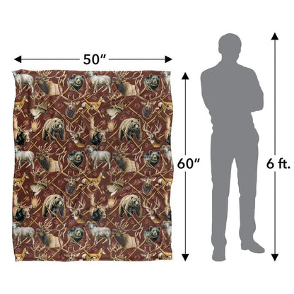 Multicoloured - Pack Shot - JQ Licensing Silky Elk Hunting Supersoft Blanket