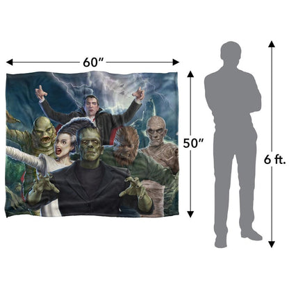 Multicoloured - Lifestyle - Universal Monsters Silky Group Soft Touch Blanket