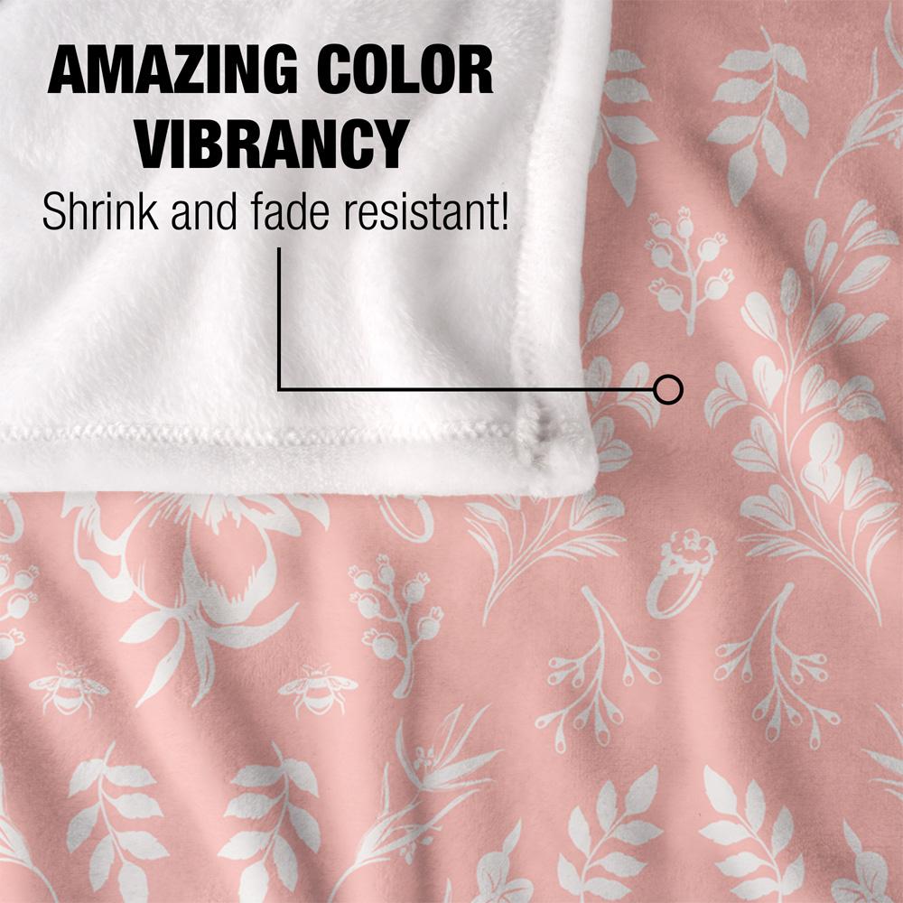 Pink-White - Lifestyle - Bridgerton Soft Heart Ribbon Blanket