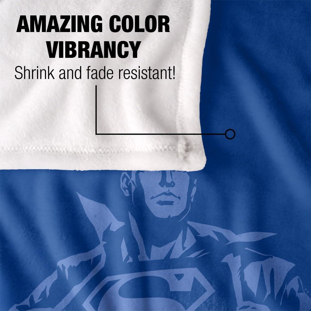 Multicoloured - Lifestyle - Superman Chest Logo Blanket