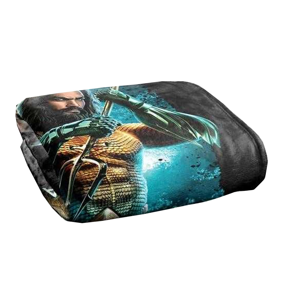 Multicoloured - Back - Aquaman Soft Trident Blanket