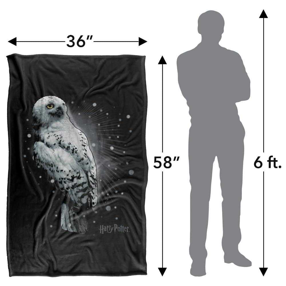 Black-White - Lifestyle - Harry Potter Hedwig Snow Soft Touch Blanket
