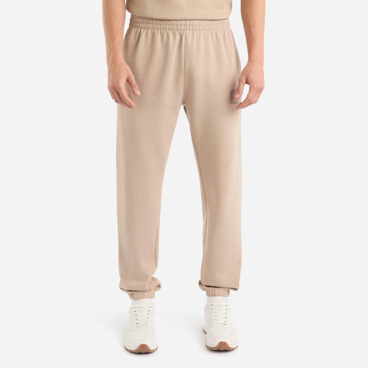 Simply Taupe - Front - Umbro Mens Tapered Jogging Bottoms