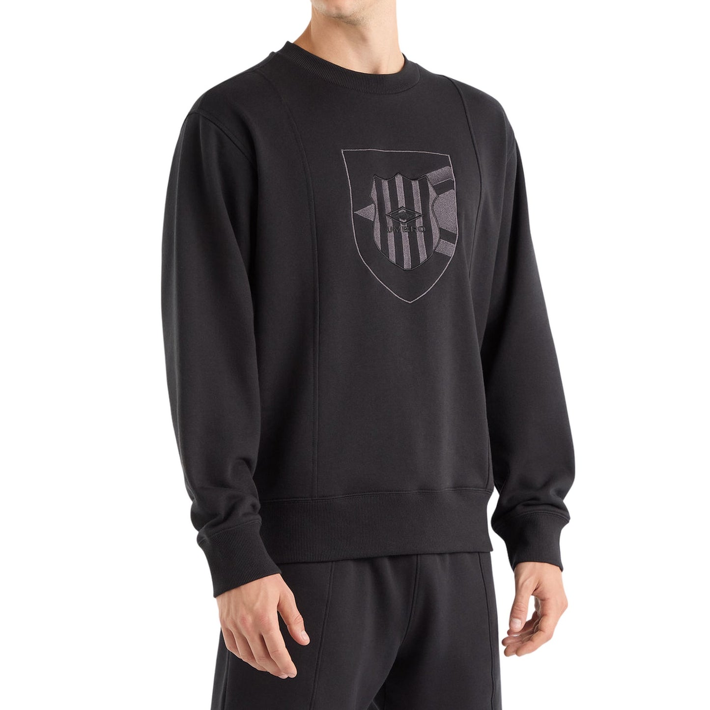 Black - Front - Umbro Mens Crest Sweatshirt