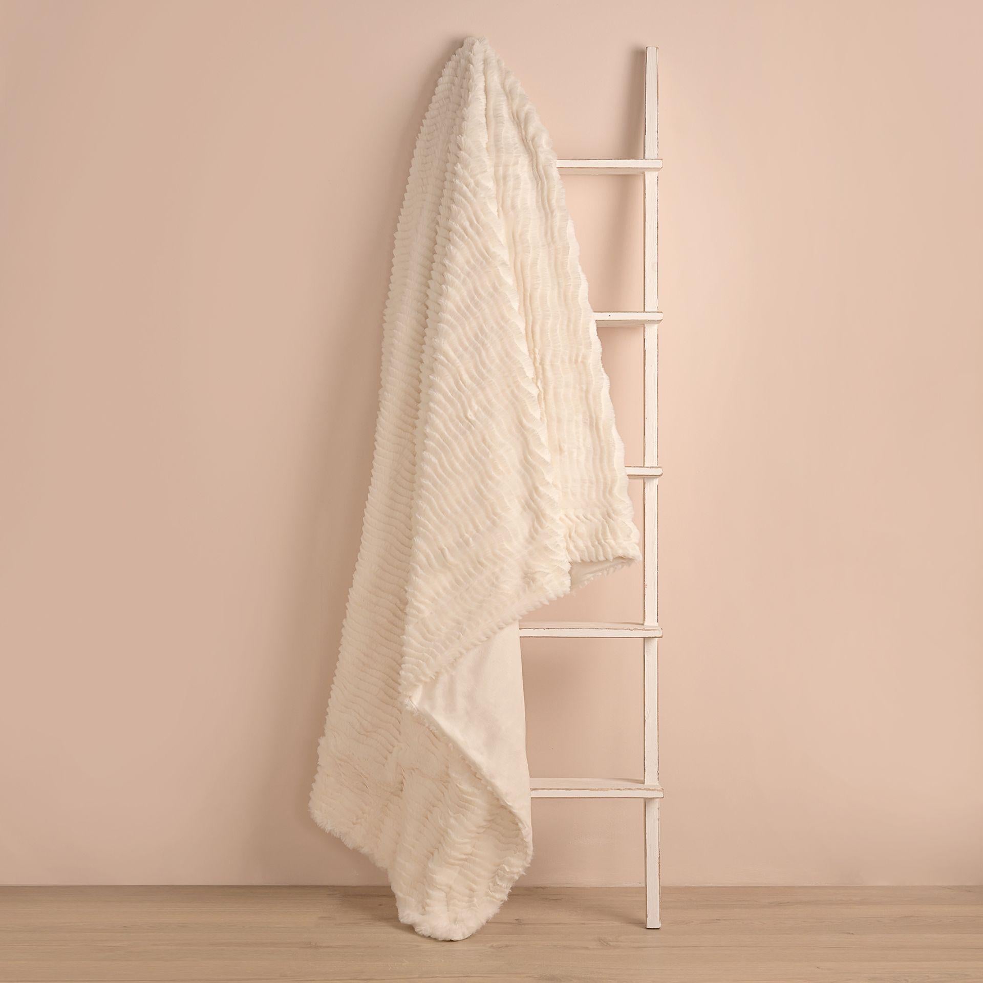 White - Back - Hestia Ivory Ripple Throw 150cm x 200cm