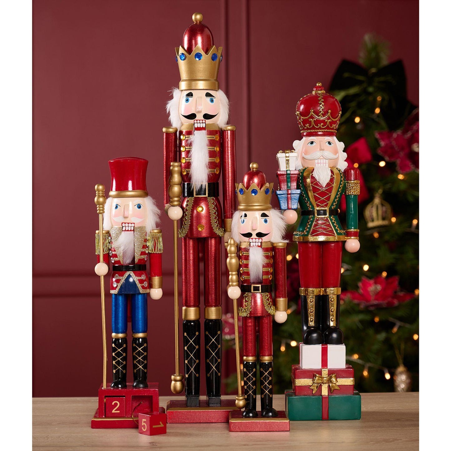Red - Back - Nutcracker Perpetual Calendar 40cm