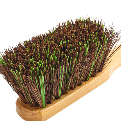 One Colour - Lifestyle - Buffalo Stiff Bassine Mix Bannister Hand Brush