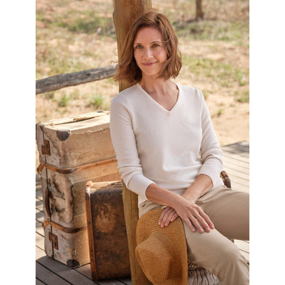 Cream - Back - WoolOvers Womens-Ladies Cashmere V Neck Jumper