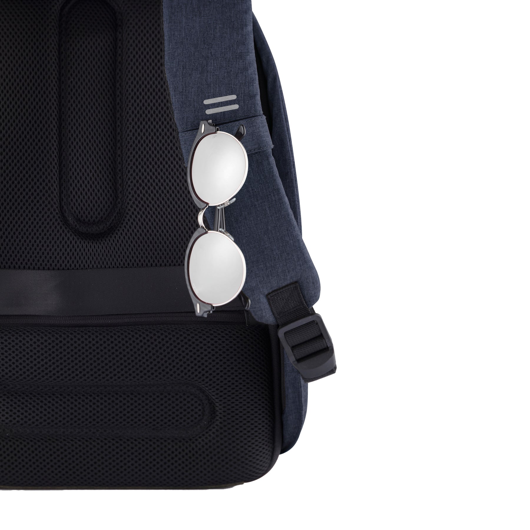 Navy - Close up - XD Design Bobby Hero Anti-Theft Backpack
