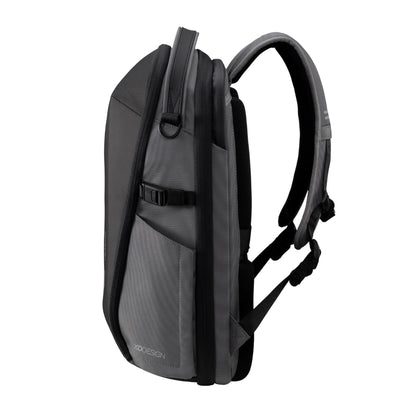 Grey - Lifestyle - XD Design Bizz 25L Backpack