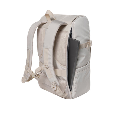 Beige - Lifestyle - XD Xclusive Pascal RPET Aware Weekend Bag