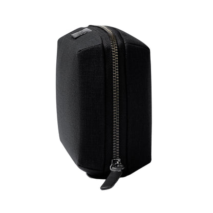 Black - Lifestyle - Bellroy Tech Organiser