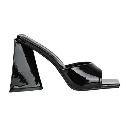 Black - Side - XY London Womens-Ladies Gracia Sculptured Patent Leather Peep Toe Flared Block Heel Mules