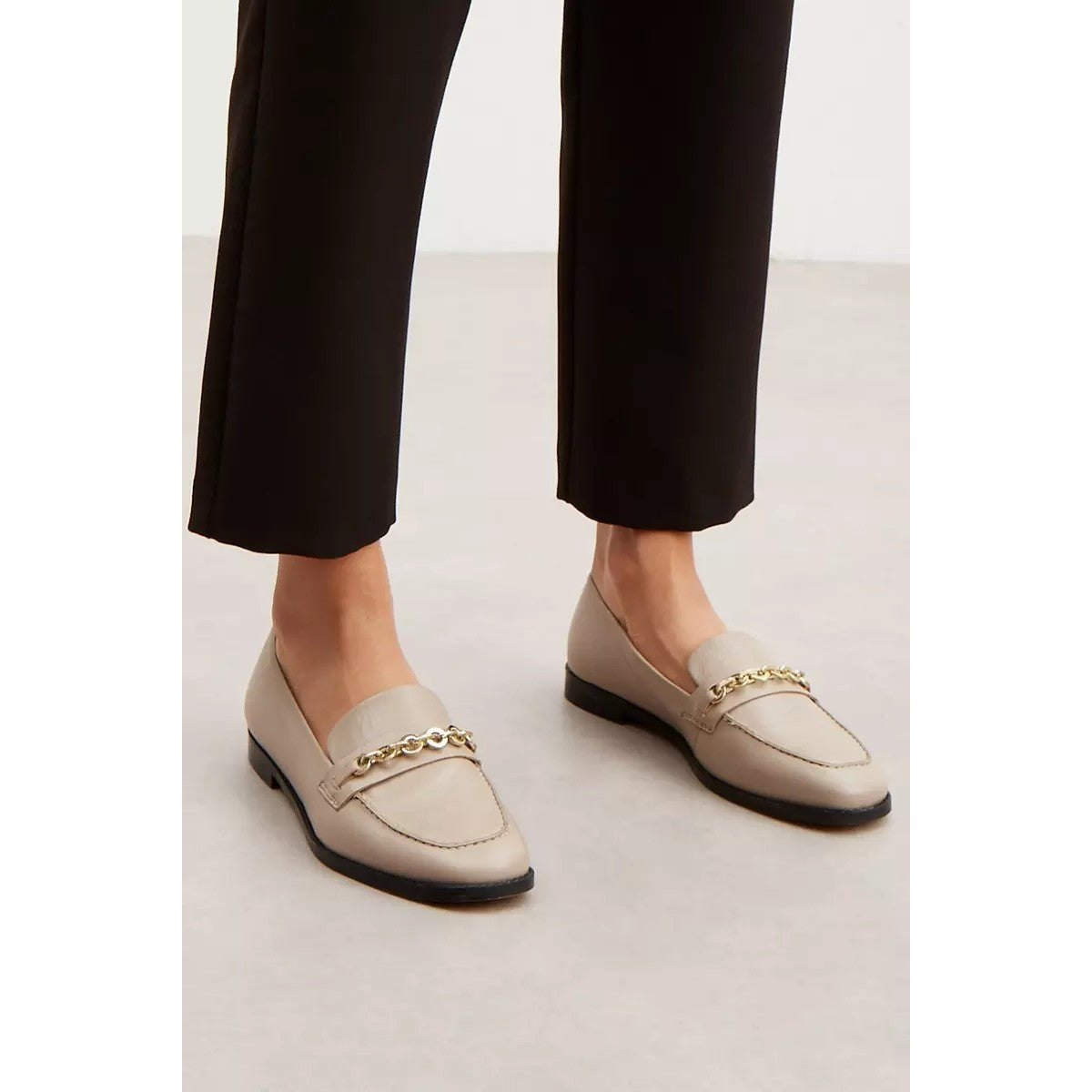 Taupe - Lifestyle - Principles Womens-Ladies Liddy Chain Leather Loafers