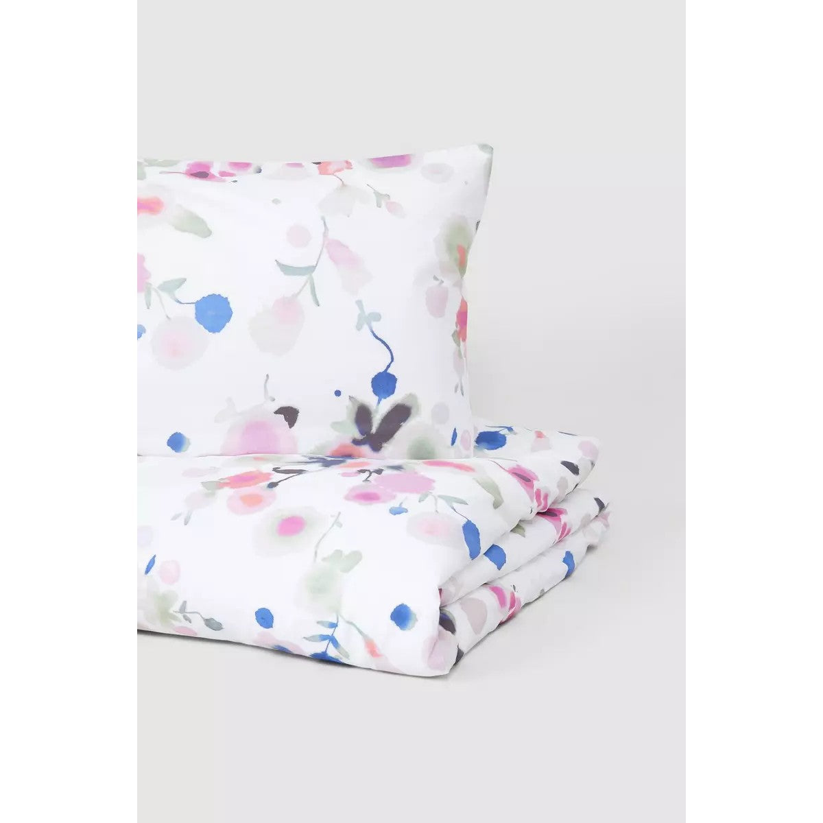 White-Pink-Blue - Lifestyle - Debenhams Fleurette Floral Duvet Cover Set