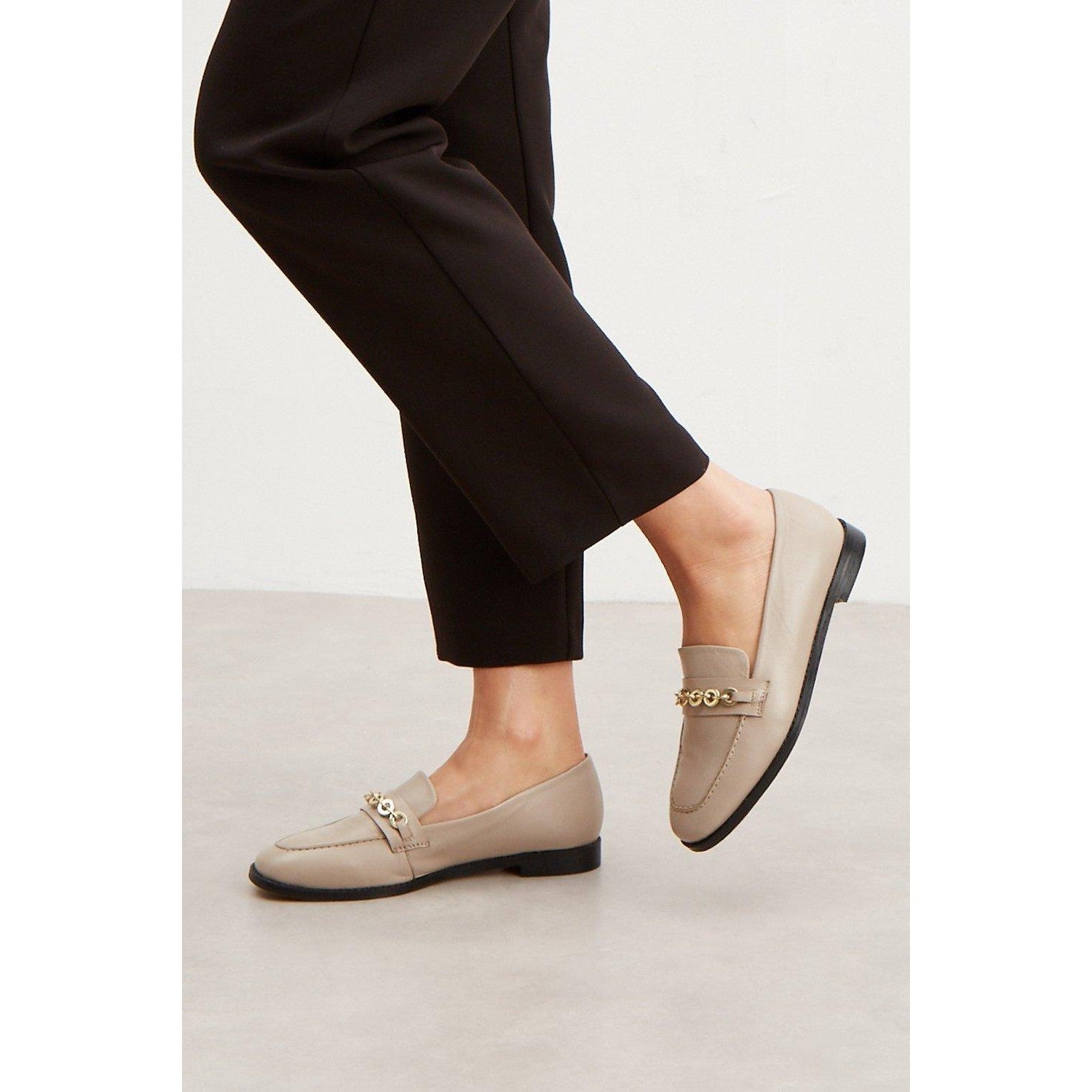 Taupe - Back - Principles Womens-Ladies Liddy Chain Leather Loafers