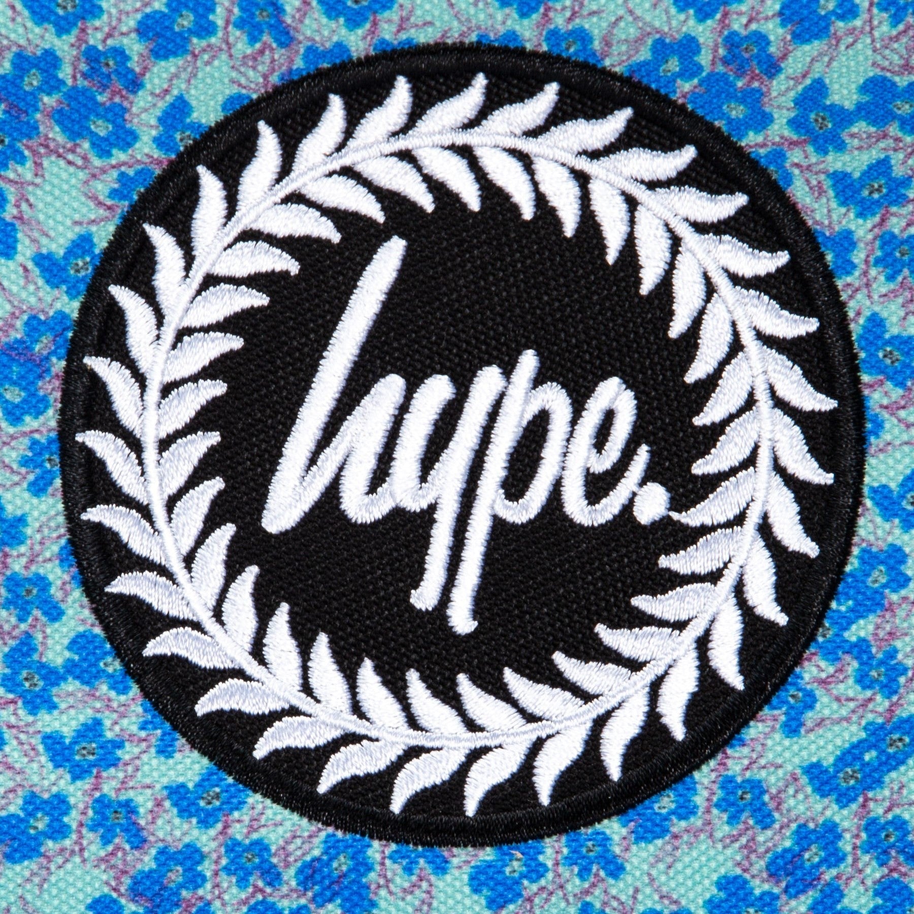 Blue-Green - Close up - Hype Ditsy Floral Backpack